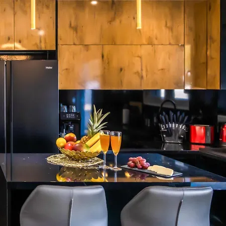 Luxury Impossible * Traù