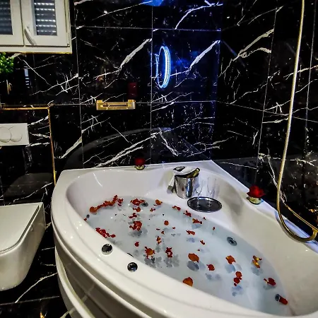 Luxury Impossible Traù