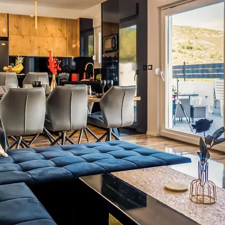 Luxury Impossible * Trogir