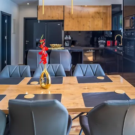 Luxury Impossible * Trogir